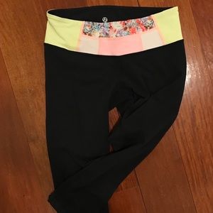LULULEMON Reversible Wunder Under Crop Leggings